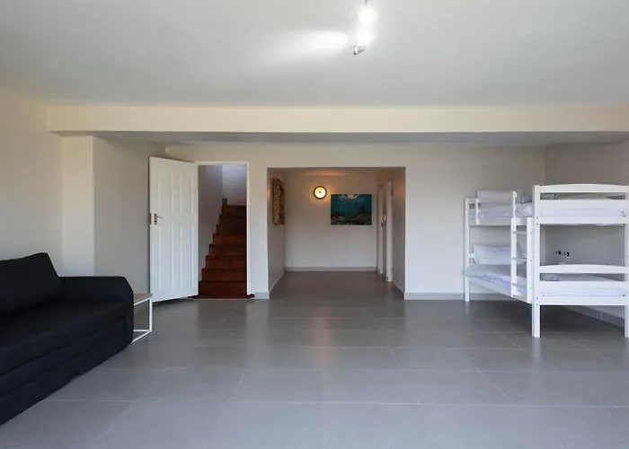 Shangri-La 6 Bedroom Ballito Beachfront Kbw1
