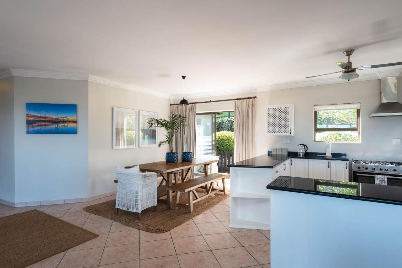 Shangri-la 6 Bedroom Beachfront Kbw1 Casa de Férias