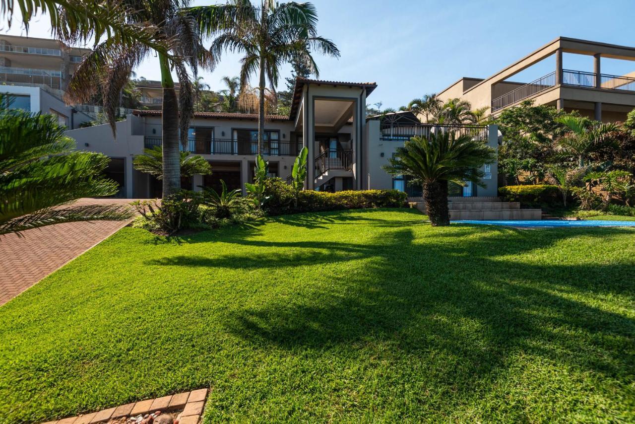 Shangri-la 6 Bedroom Beachfront Kbw1